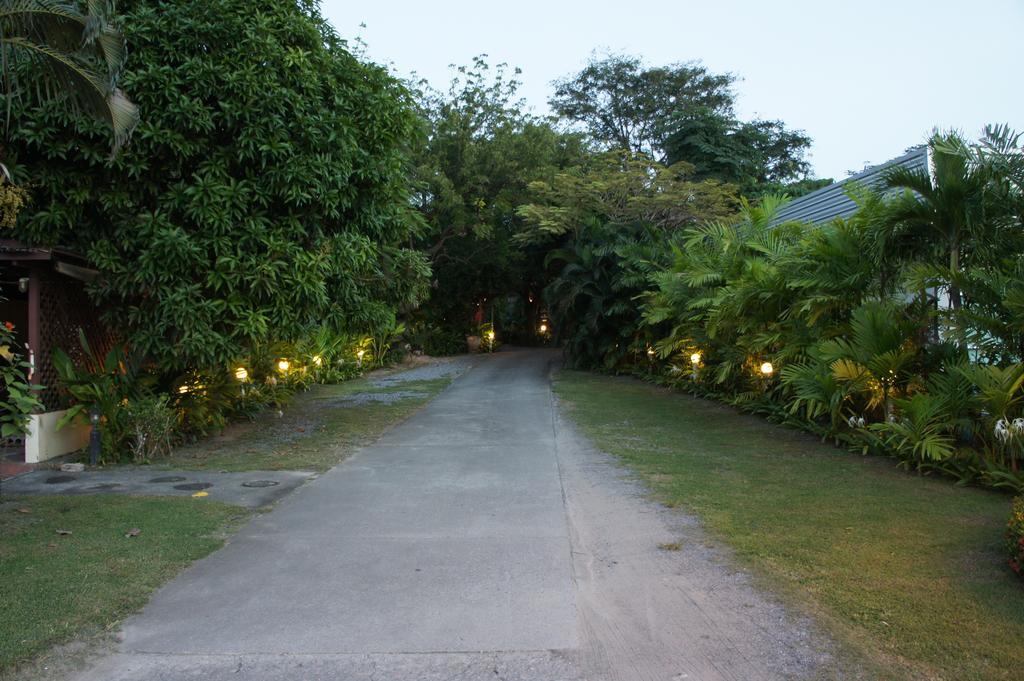 Palm Village Rawai Buitenkant foto