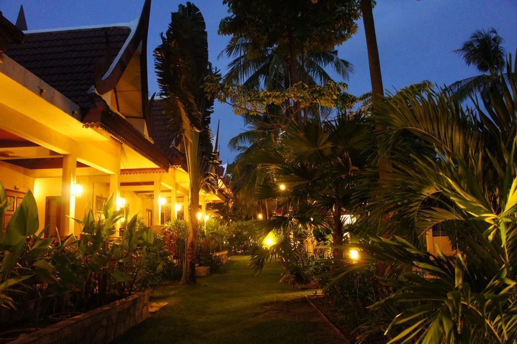 Palm Village Rawai Buitenkant foto